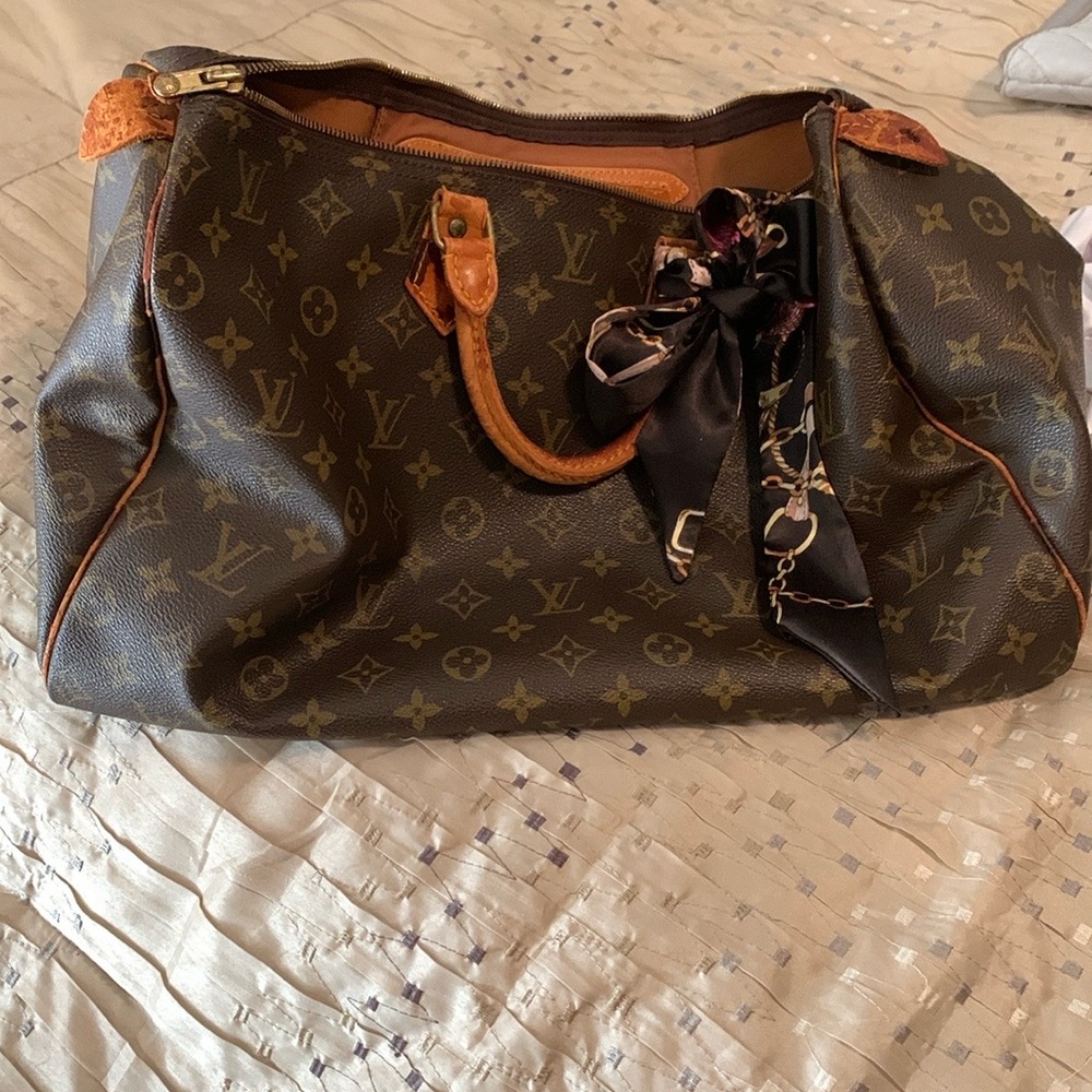 Louis Vuitton Speedy Bag